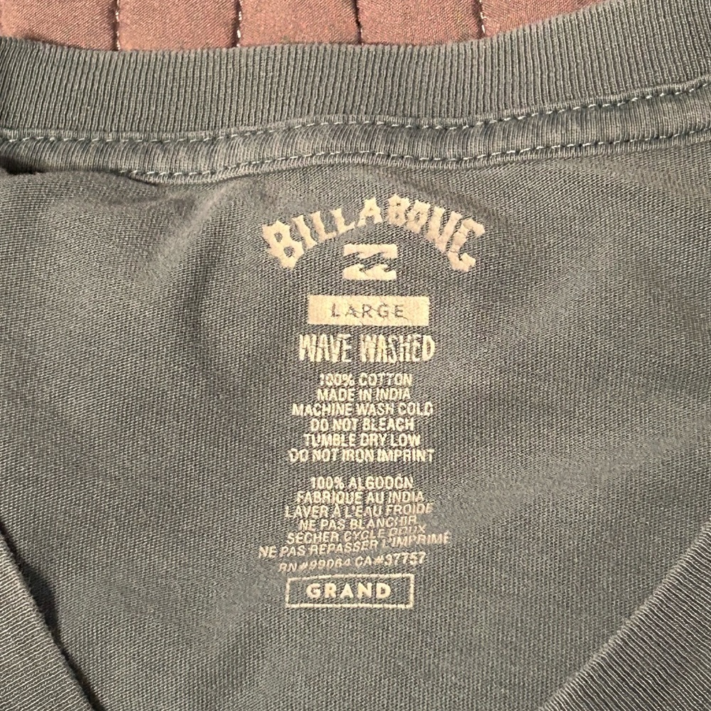 Men’s Billabong T-Shirt - Picture 2 of 3